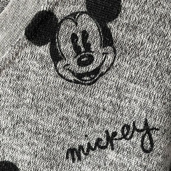 DISNEY long sleeve grey scoop neck Mickey Mouse night gown in kangaroo pocket - Picture 7 of 9